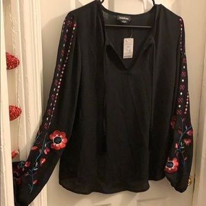 Bebe Embroidered tunic - new with tags